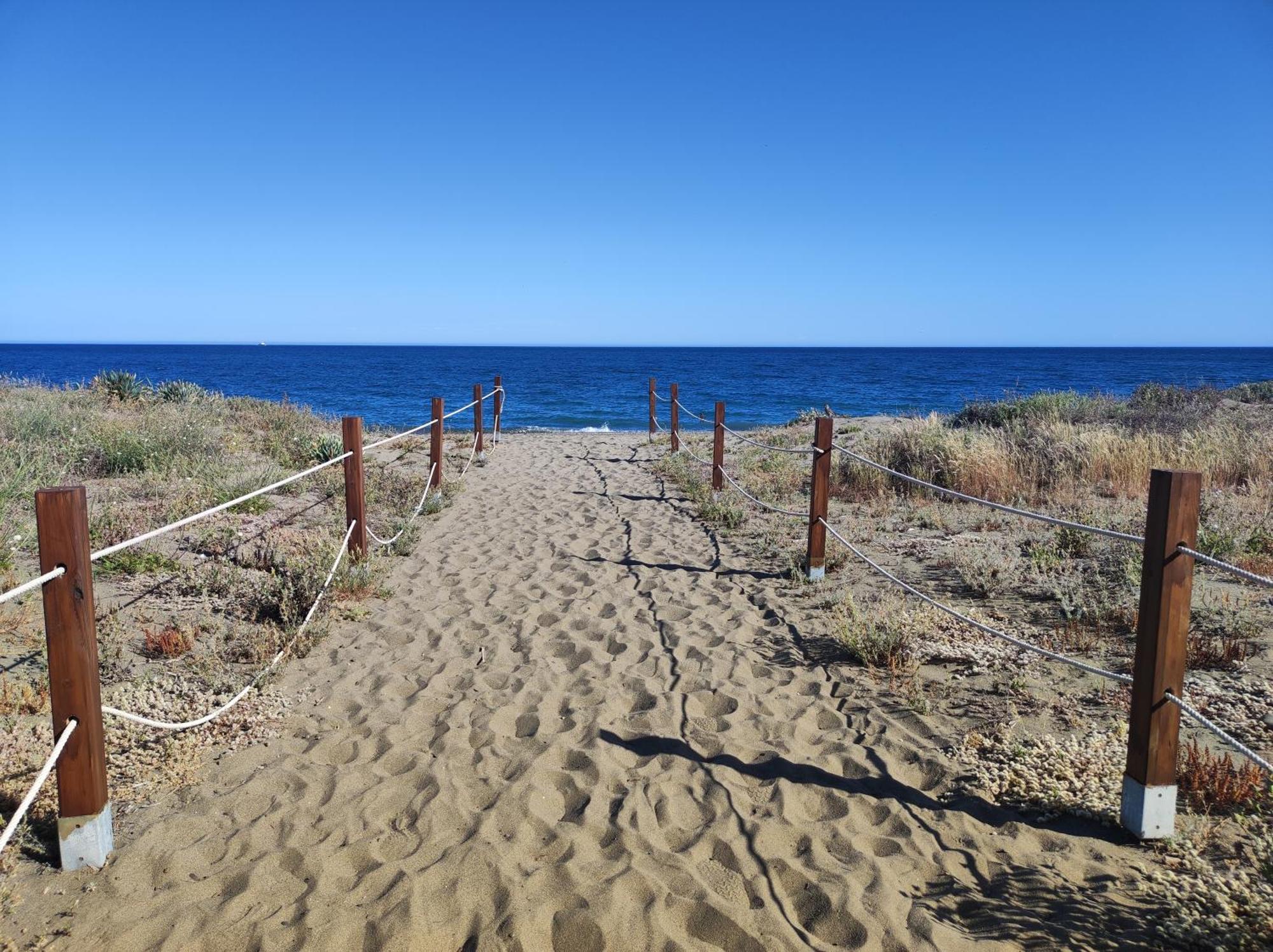 Costalita On The Beach - 3 Bedroom Cosy Apartment Естепона Екстериор снимка