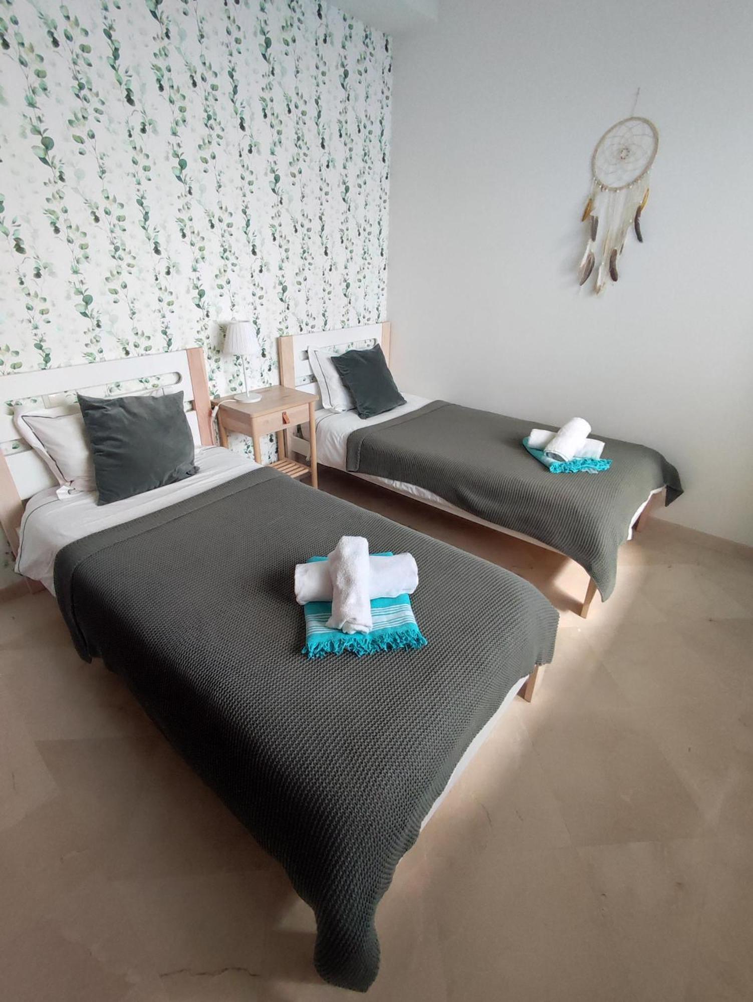 Costalita On The Beach - 3 Bedroom Cosy Apartment Естепона Екстериор снимка